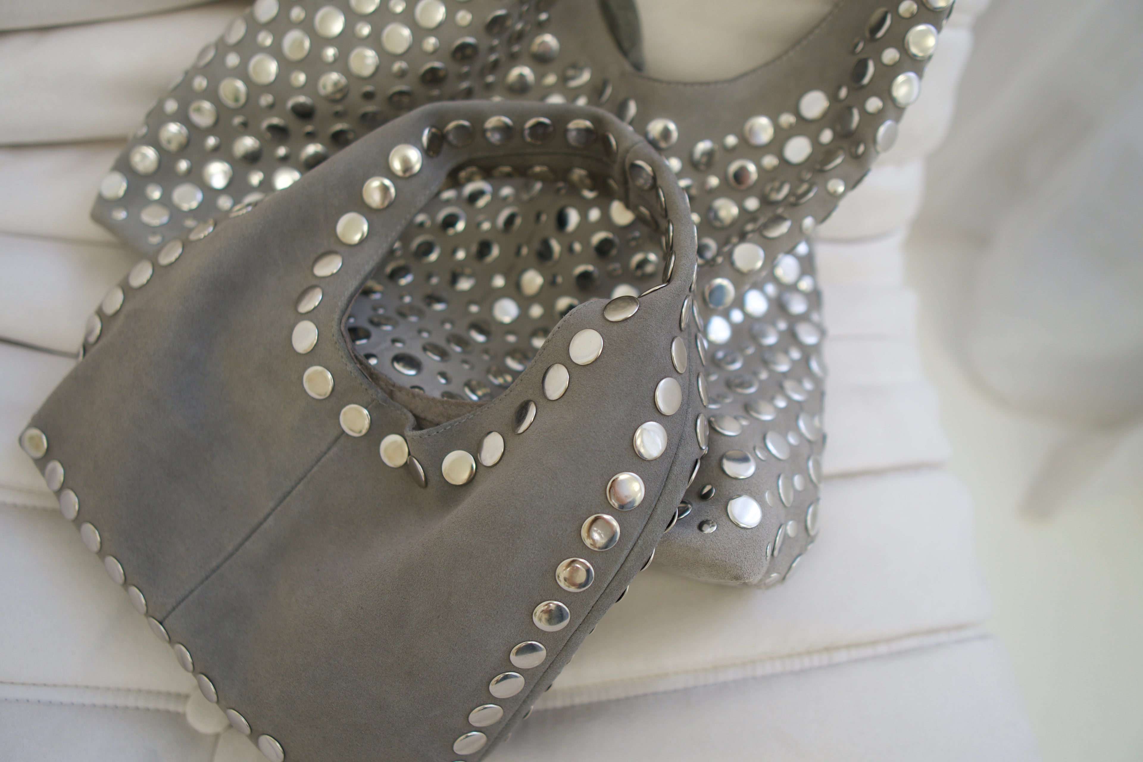 CANDY medium gray
